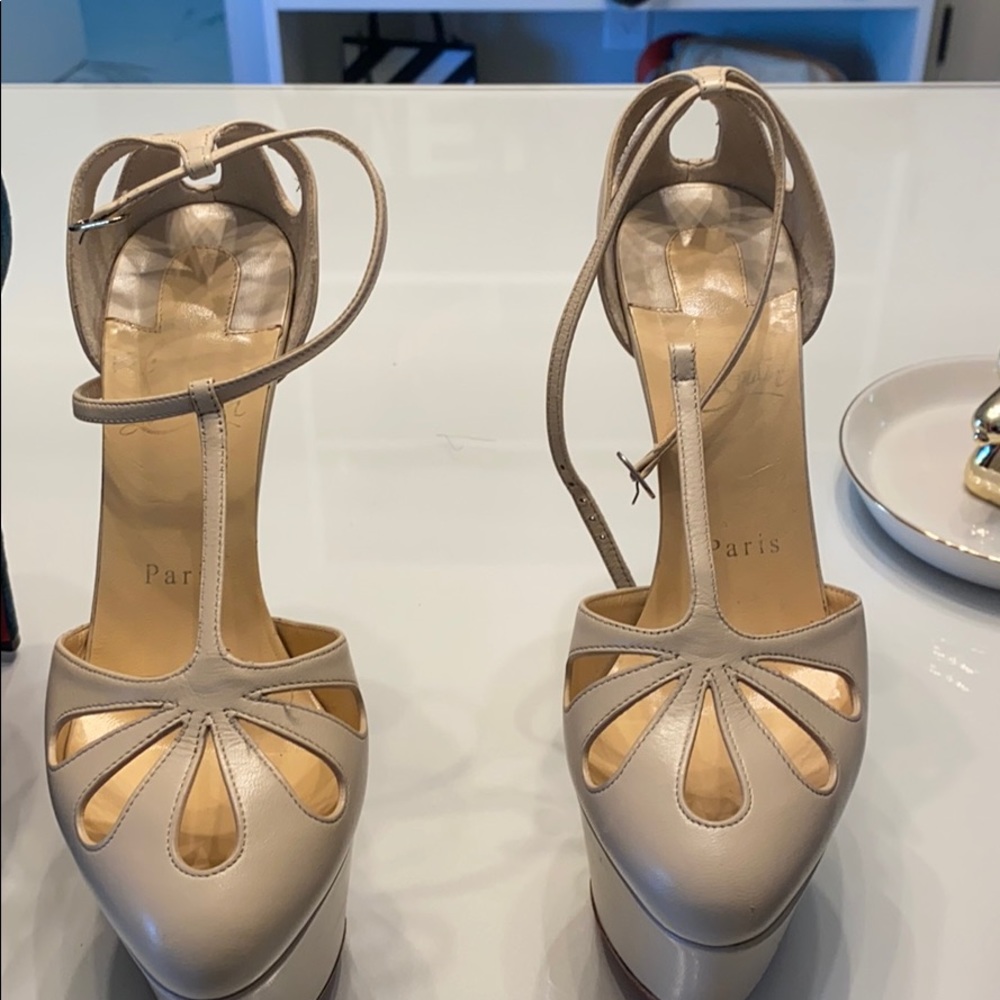 Authentic Lady Daff Christian Louboutins